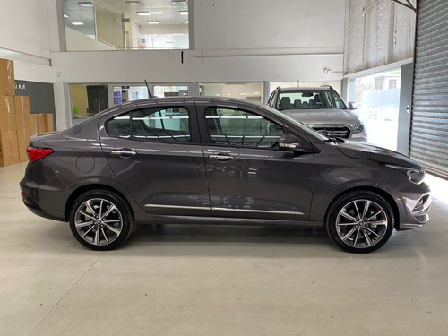 Imagen 6 de 15 de Fiat Cronos Precision 1.8 Mt 2022 0km