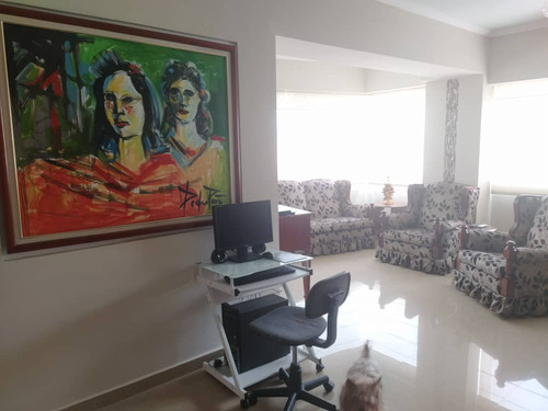 Penthouse En Venta En El Parral Valencia Rj