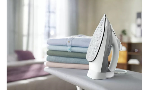 Imagen 2 de 6 de Plancha Philips Dst5010/10 A Vapor 2400w Antiadherente