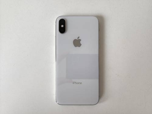 Imagen 3 de 7 de iPhone X 64 Gb Plata Bateria Al 82% - Sin Accesorios