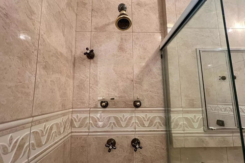 Apartamento À Venda Com 225m², 3 Suítes Com 2 Vagas De Garagem Fixas. Jardim Paulista. Planta Excelente Com Jardim De Inverno.