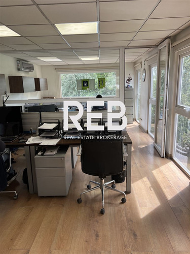Bodega Con Oficina En Venta, Showroom Y Patios - Ruta 5 Sur