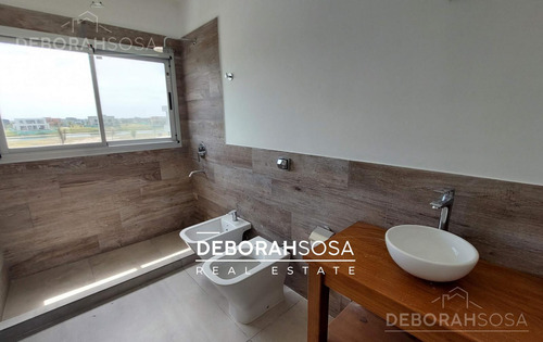 Casa En Venta Puertos Del Lago-escobar-5 Ambientes-maschwitz-escobar
