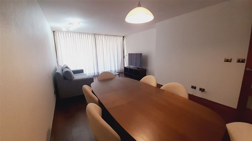 Departamento En Arriendo De 3 Dorm. En Las Condes