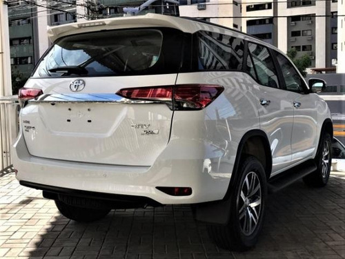 Toyota Hilux 2.8 Tdi Srx 7l 4x4 Aut. 5p Diesel 2019