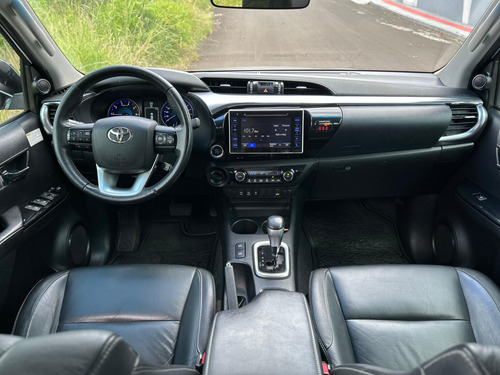 Toyota Hilux 2.8 Tdi Srx Cab. Dupla 4x4 Aut. 4p
