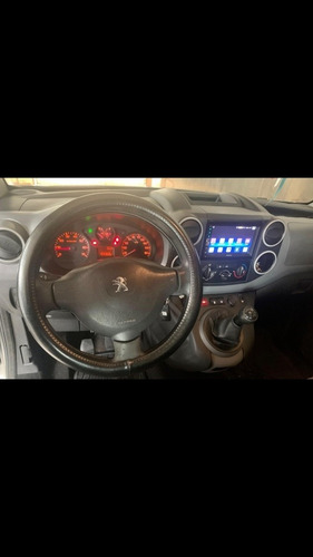 Peugeot Partner B9 Rural