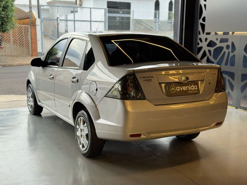 Ford Fiesta Sedan Fiesta Sedan 1.6 MPI CLASS SEDAN 8V FLEX 4P MANUAL
