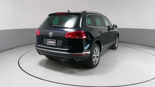 Volkswagen Touareg 4.2 V8 R-LINE