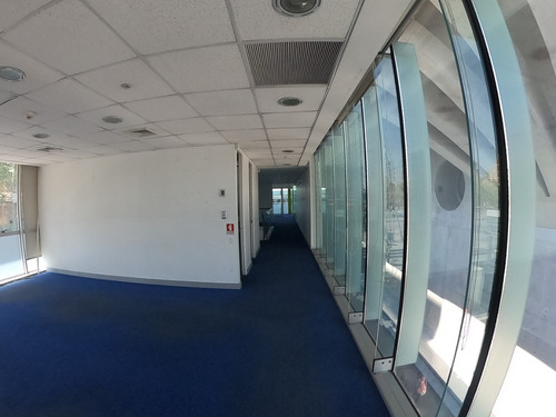 Espectacular Local Comercial De 238m2 En Arriendo