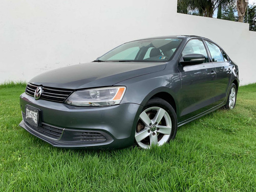 Imagen 2 de 13 de Volkswagen Jetta 2013 2.5 Style 5vel Mt