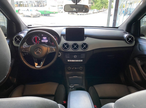 Mercedes Benz B200