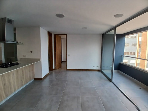 Apartamento En Arriendo Ubicado En El Poblado Sector Ciudad Del Rio (29968).