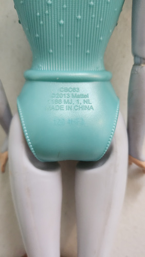 Muñeca Princesa Elsa Frozen Patinadora (Usado)