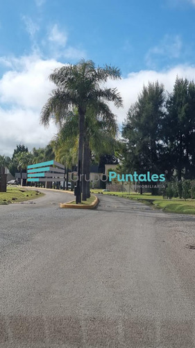 Terreno De 1132 Mts2 En Barrio Malibu Eb Canning, Con Derechos De Construcción Pagos Y Plano Para Casa De 284 Mts2