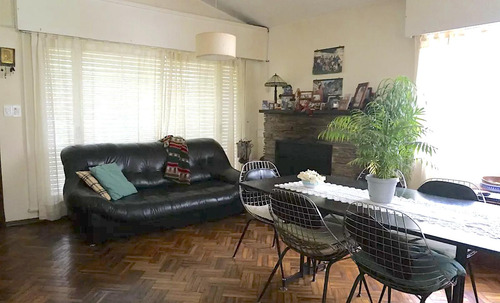 Casa En Venta 3 Dormitorios 3 Baños 2 Garajes Fondo Malvín