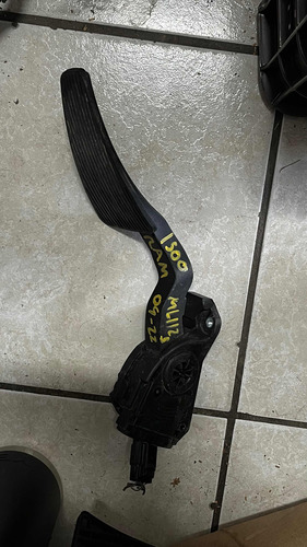 Pedal De Aceleración Ram 1500 09-22 68043161ac Ml1125 (Usado)