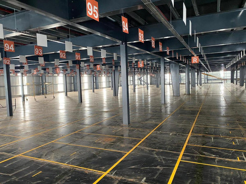 Imagen 13 de 18 de Centro Logístico; Centro De Distribución