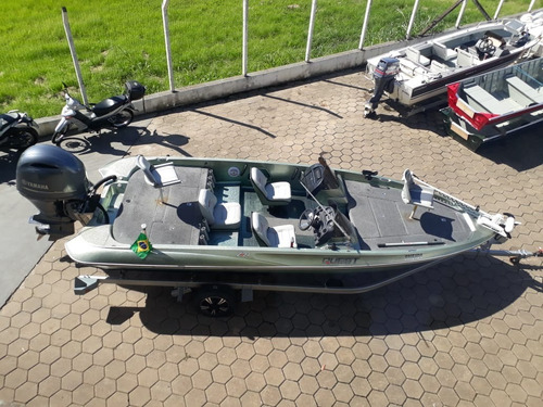 Lancha Quest Z21 Ano Casco 2008 Motor Yamaha 200hp 2015