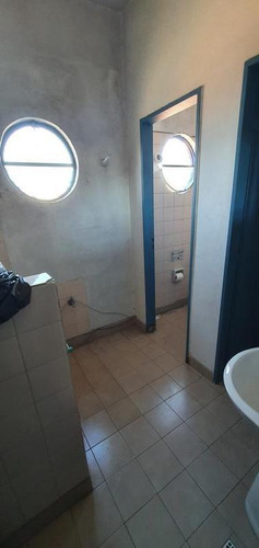 Imagen 7 de 16 de Galpon 450 M2 Cubiertos Con Oficinas Y Lugar Para Estacionamiento-en Venta