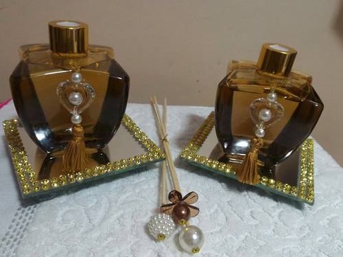 Imagem 2 de 4 de Aromatizador Difusor De Ambiente Vidro Com Bandeja Decorada