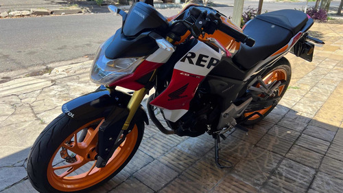 Imagen 2 de 22 de Honda Repsol 190