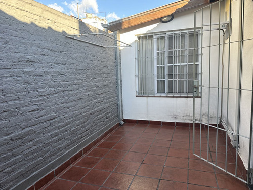 Venta 2 Propiedades, 3 Amb + 2 Amb + 2 Coch, Caseros. Ideal