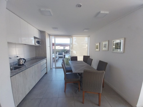Venta Departamento En Concón, 1 Dormitorio, Estacionamiento.