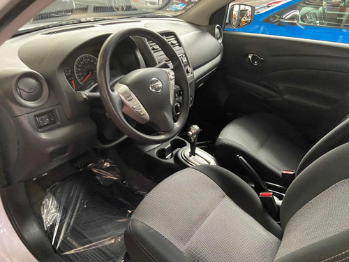 Imagen 12 de 13 de Nissan Versa 2018 1.6 Sense At