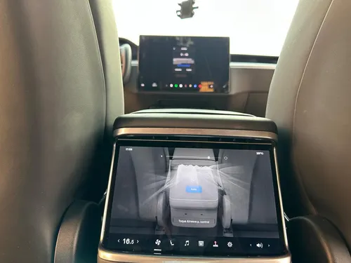 Tesla Model X 2024