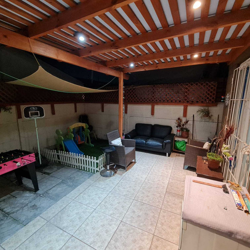 Acogedora Casa Familiar 3d+2b, Padre Hurtado (101437)