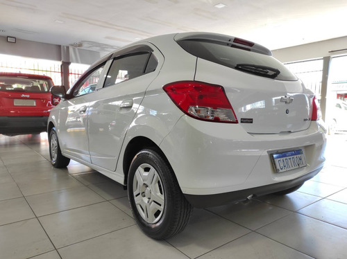 Imagem 5 de 9 de Chevrolet Onix 1.0 Mpfi Lt 8v Flex 4p Manual