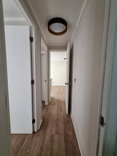 Departamento En Venta De 2 Dorm. San Miguel - Metro Lo Vial