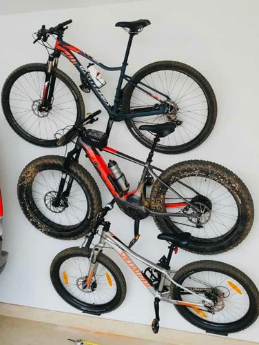Imagem 9 de 10 de 3 Suportes De Parede Para 3 Bicicletas Com Bases Articuladas Cor Branco