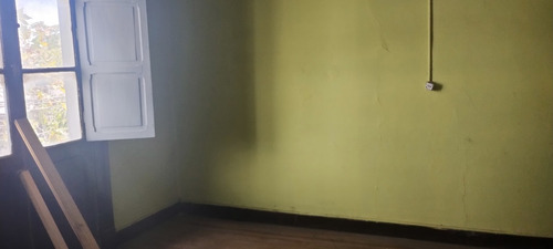 Casa 4 Dormitorios Cerca De Metro Einstein