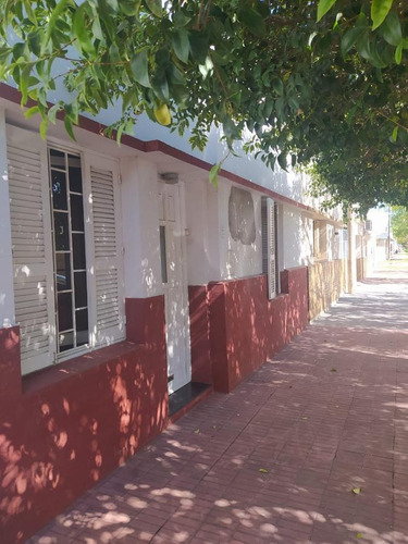 Imagen 2 de 28 de Casa - Barrio 9 De Julio