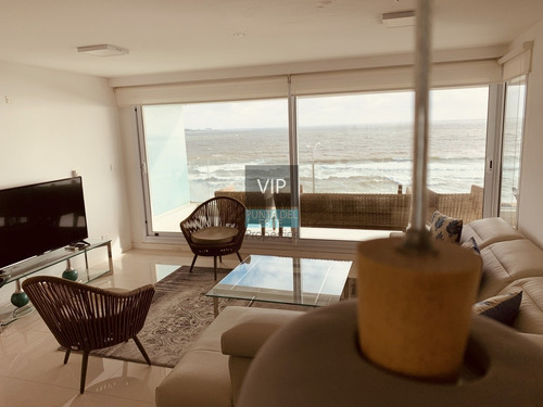 Vendo Unidad Penthouse Frente Al Mar- Ref: 505