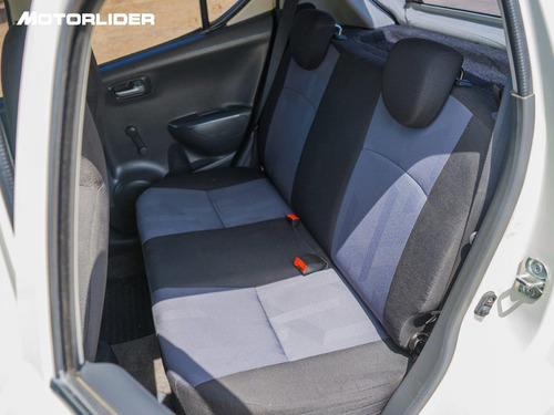 Imagen 13 de 25 de Suzuki Celerio Ga 1.0 Extra Full | Permuta / Financia