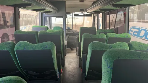Mercedes Benz Lo915 Minibus Comil 24 Pasajeros / 179.000 Kms