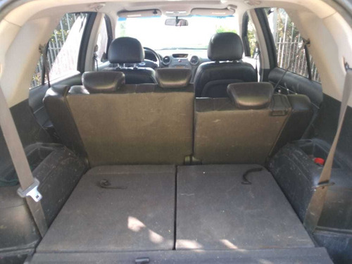 Kia Rondo 2.0 At 2009