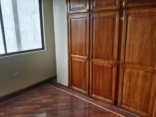 Imagen 4 de 10 de Departamento De Renta