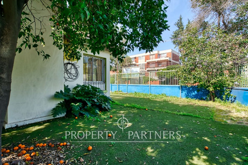 Amplia Casa Comercial En Venta, Ñuñoa!
