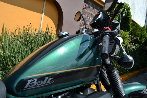 Imagen 7 de 15 de Impecable Yamaha Bolt 950 Muy Llamativa Poco Uso Como Nueva