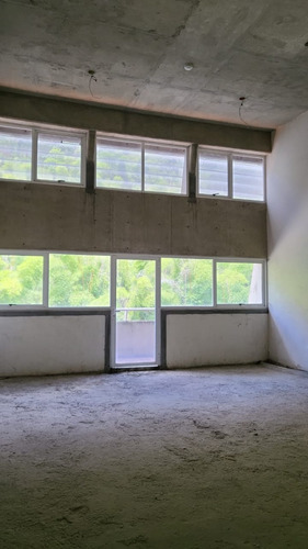 Vendo Oficina Doble Altura Obra Gris Centro Empresarial Lomas Del Sol