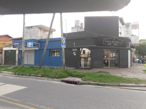 Dock Sud, Excelente Esquina Comercial Sobre Calle Principal, 4 Locales Y Un Departamento. Excelente Renta