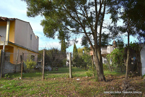 Imagen 2 de 5 de Hermoso Lote En Barrio Parque Golf