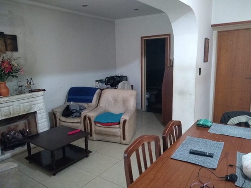 Imagen 4 de 14 de Casa Ph En Venta En Moron Centro