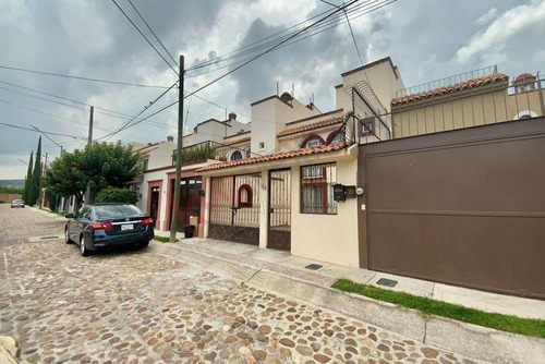 Imagen 3 de 16 de Casa Cañada En Venta, Fraccionamiento Las Brisas En San Migu