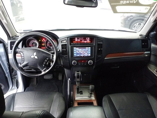 Mitsubishi Pajero Full 3.2 HPE 4X4 16V TURBO INTERCOOLER DIESEL 4P AUTOMÁTICO