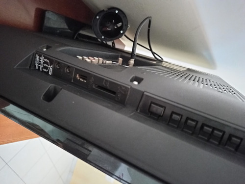 Imagem 6 de 8 de Tv Lcd 32 Viera Tc-l32c5b Panasonic Televisor Nao Envio